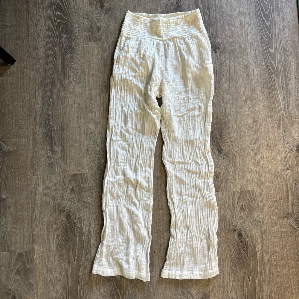 Billabong White Textured Pants